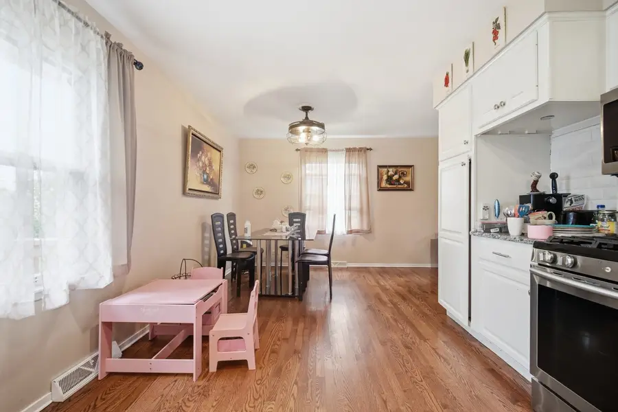 931 Bonniebrook Avenue, Mundelein, IL 60060 - #3