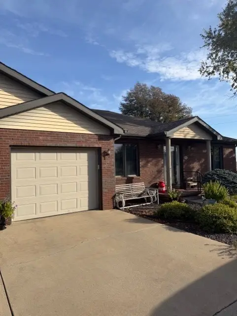 315 E 7th Street #N1, Gridley, IL 61744