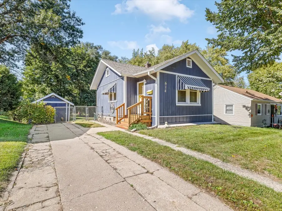 614 Miriam Avenue, Rockford, IL 61101 - #2