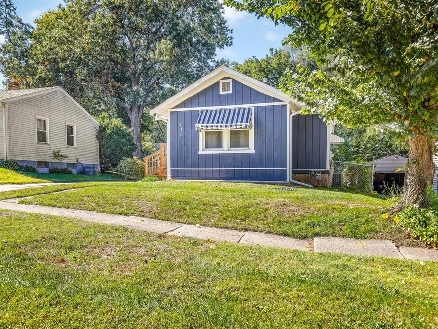 614 Miriam Avenue, Rockford, IL 61101 - #3