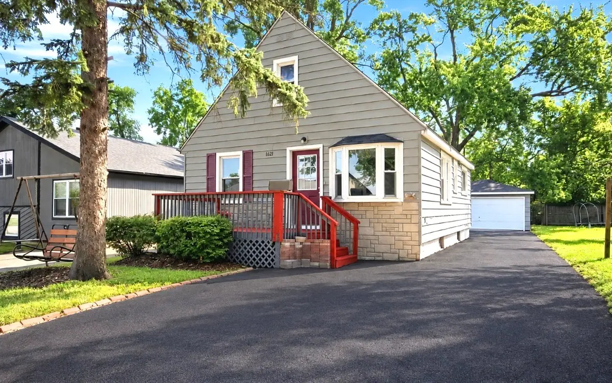 1621 Round Lake Drive, Round Lake Beach, IL 60073 - #1