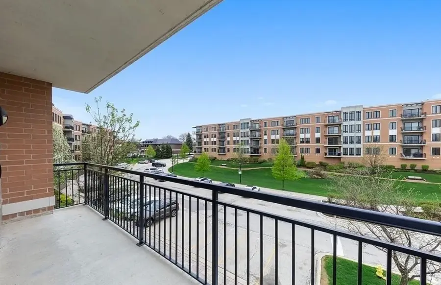 145 S York Street #328, Elmhurst, IL 60126 - #3
