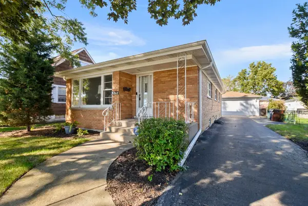 5262 Alexander Place, Oak Lawn, IL 60453