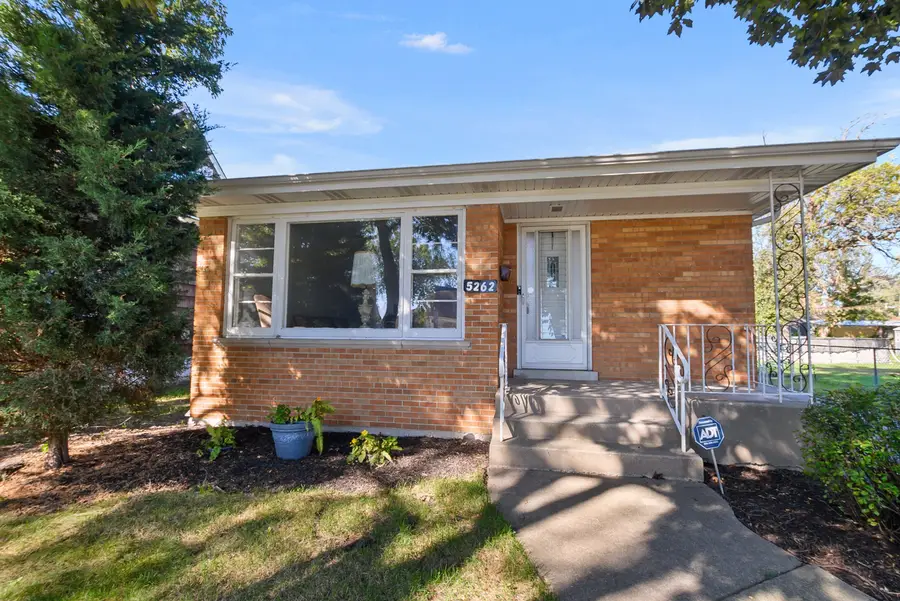 5262 Alexander Place, Oak Lawn, IL 60453 - #2