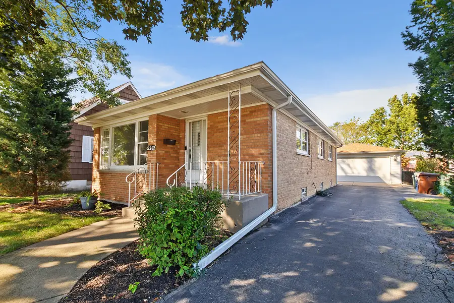 5262 Alexander Place, Oak Lawn, IL 60453 - #3