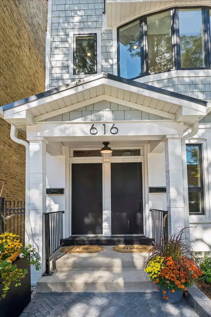 616 W Willow Street, Chicago, IL 60614 - #2