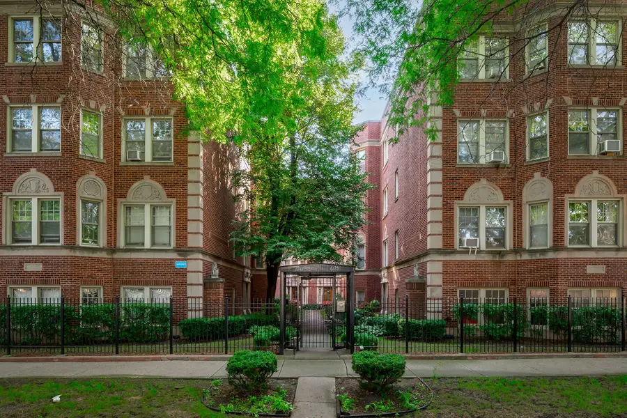 6131 N Hoyne Avenue #G, Chicago, IL 60659 - #2