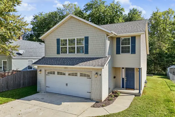 823 31st Street, Bettendorf, IA 52722
