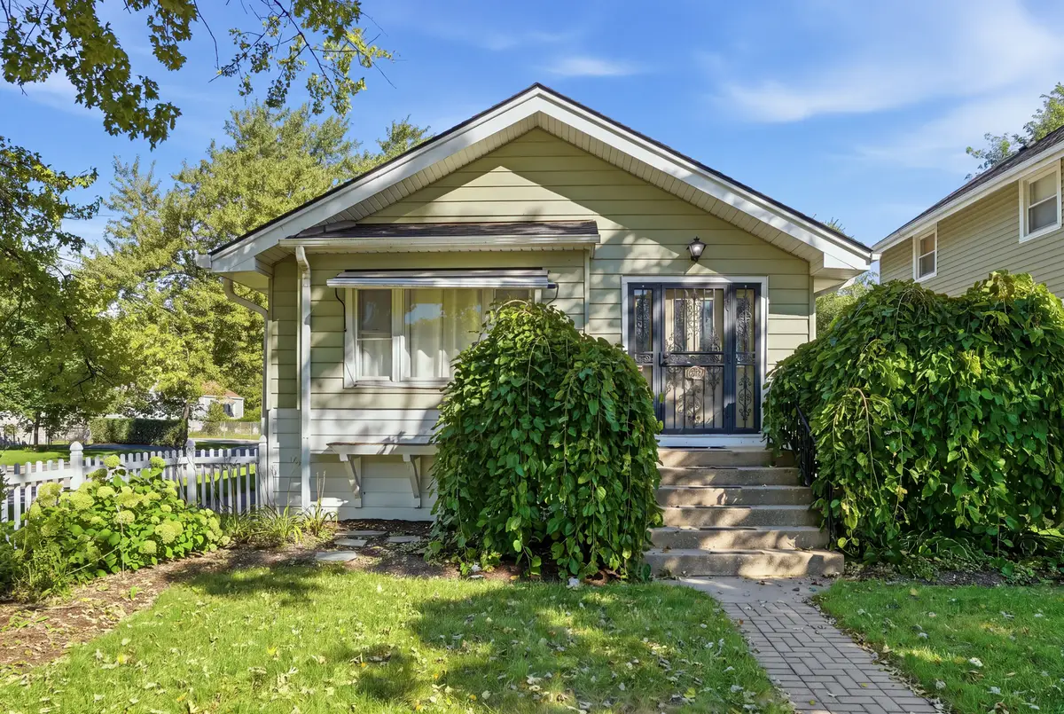 1024 Highland Avenue, Waukegan, IL 60085 - #1