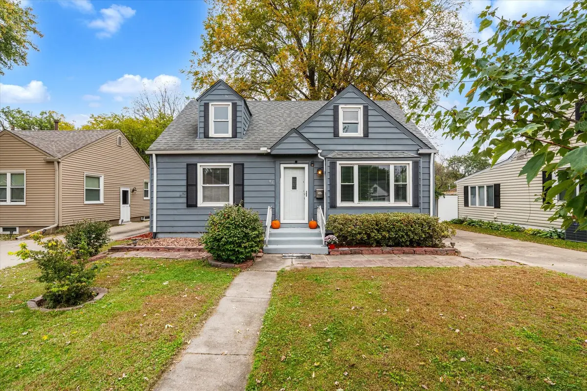 41 Blackhawk Hills Drive, Rock Island, IL 61201 - #1