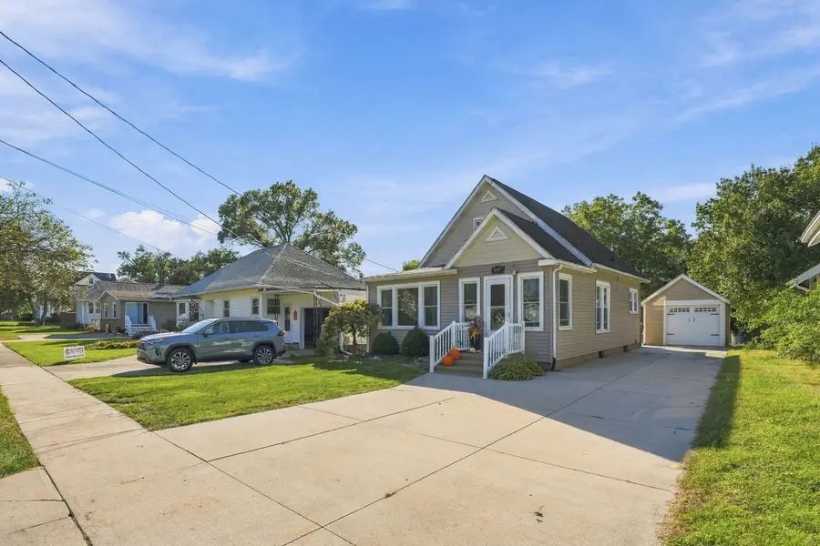 847 S Oakwood Avenue, Geneseo, IL 61254 - #2
