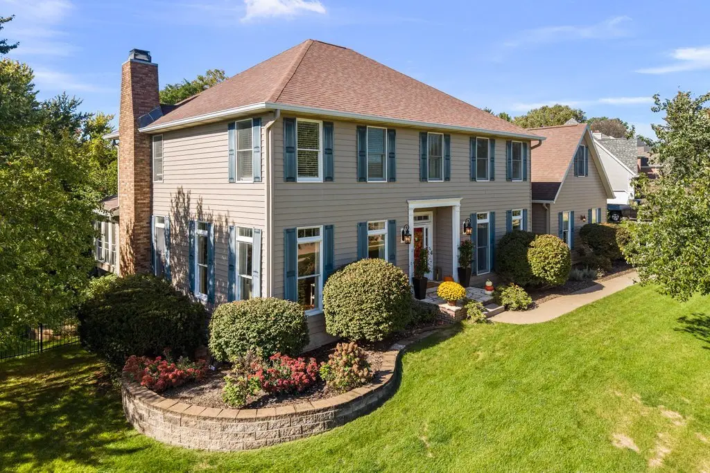 4338 Forest Road, Davenport, IA 52807 - #1