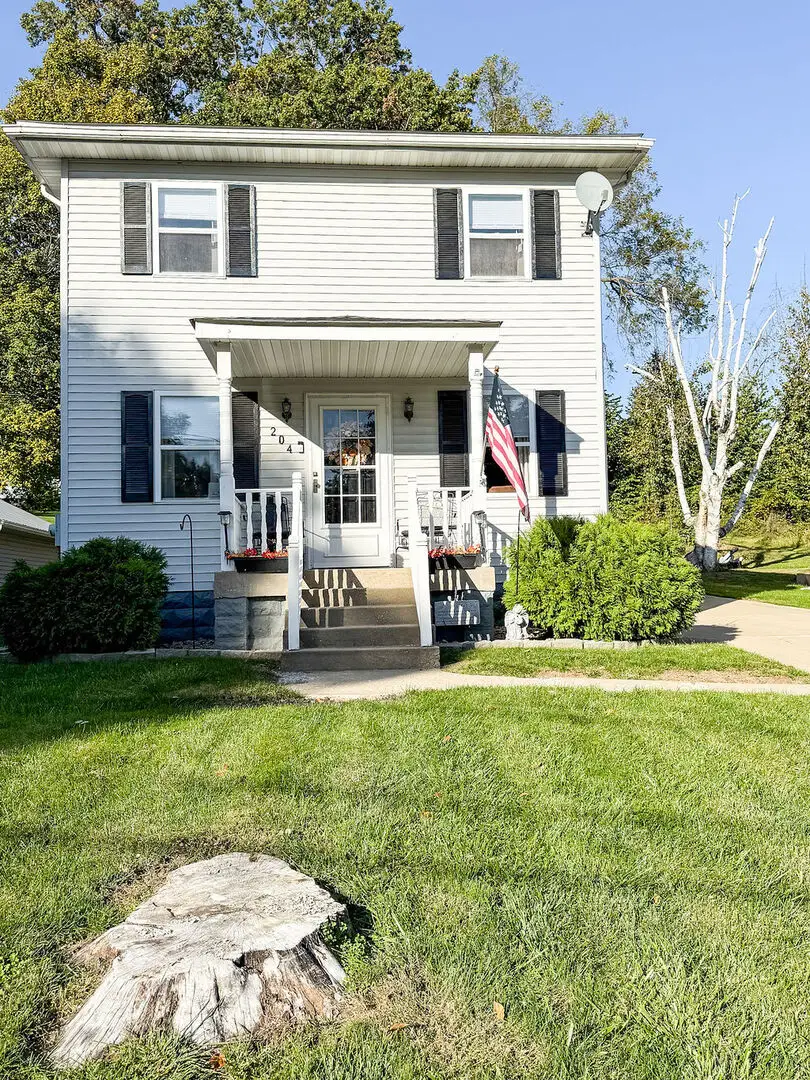 204 Towne Street, Morrison, IL 61270 - #3