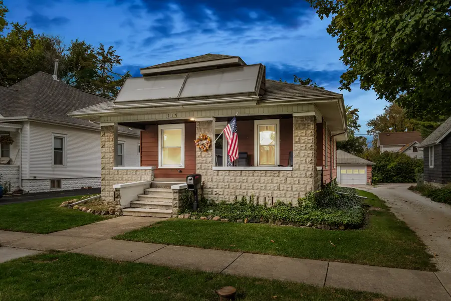 919 E Washington Street, Pontiac, IL 61764 - #2