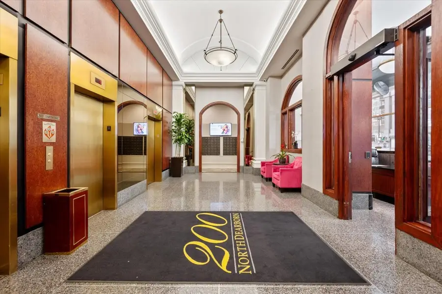 200 N Dearborn Street #4001, Chicago, IL 60601 - #3