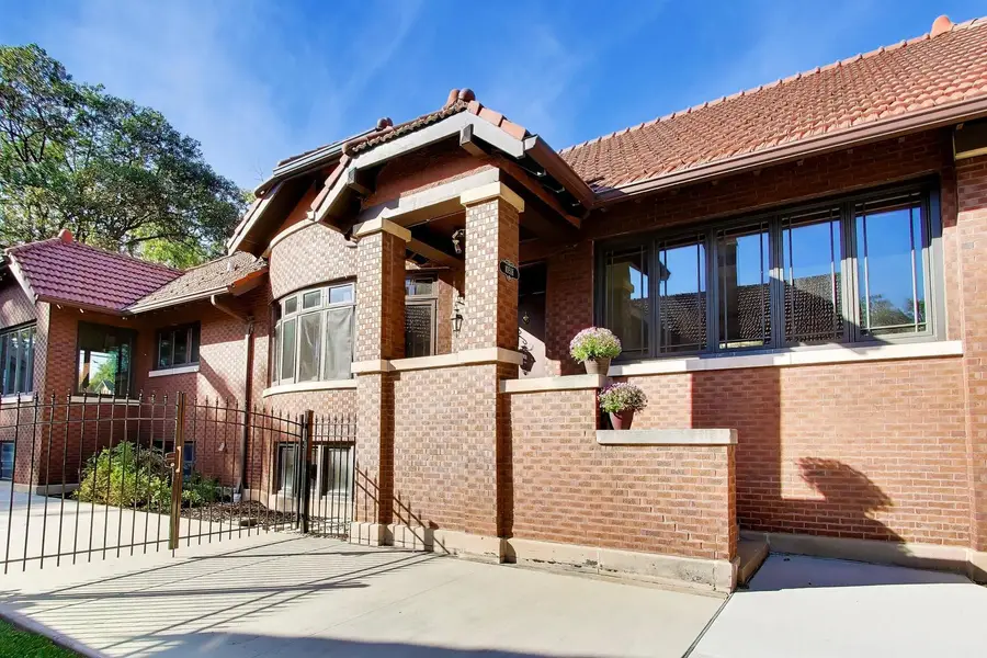 10516 S Seeley Avenue, Chicago, IL 60643 - #3