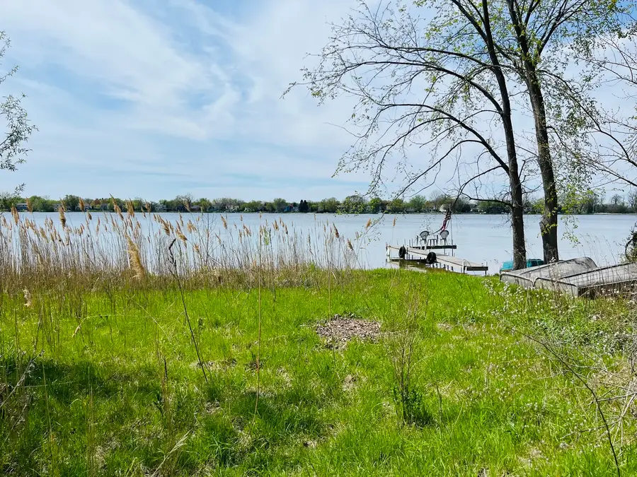 34871 N Lake Shore Drive, Lake Villa, IL 60046 - #2