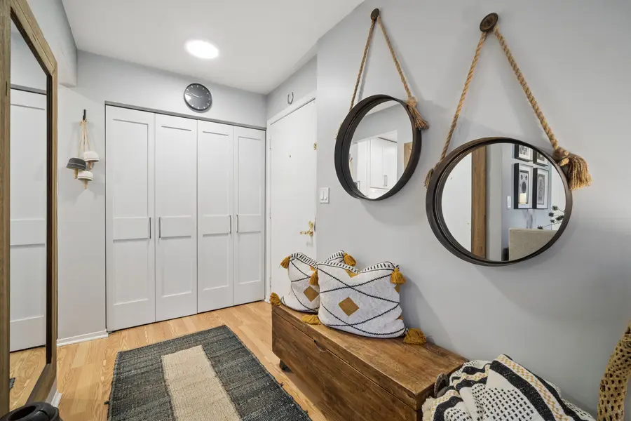 660 Perrie Drive #201, Elk Grove Village, IL 60007 - #2