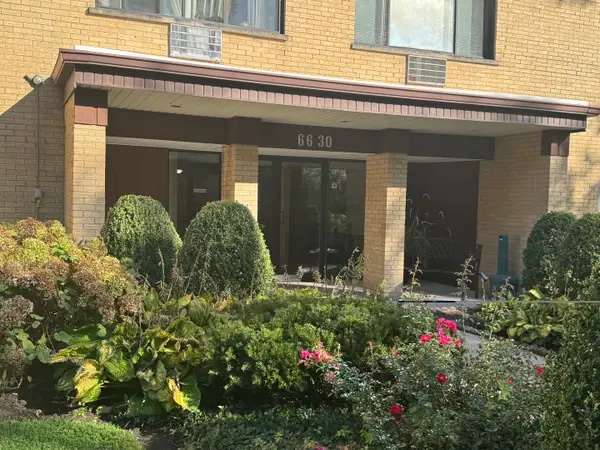 6630 S Brainard Avenue #407, Countryside, IL 60525