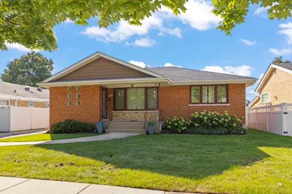 1944 Stratford Avenue, Westchester, IL 60154