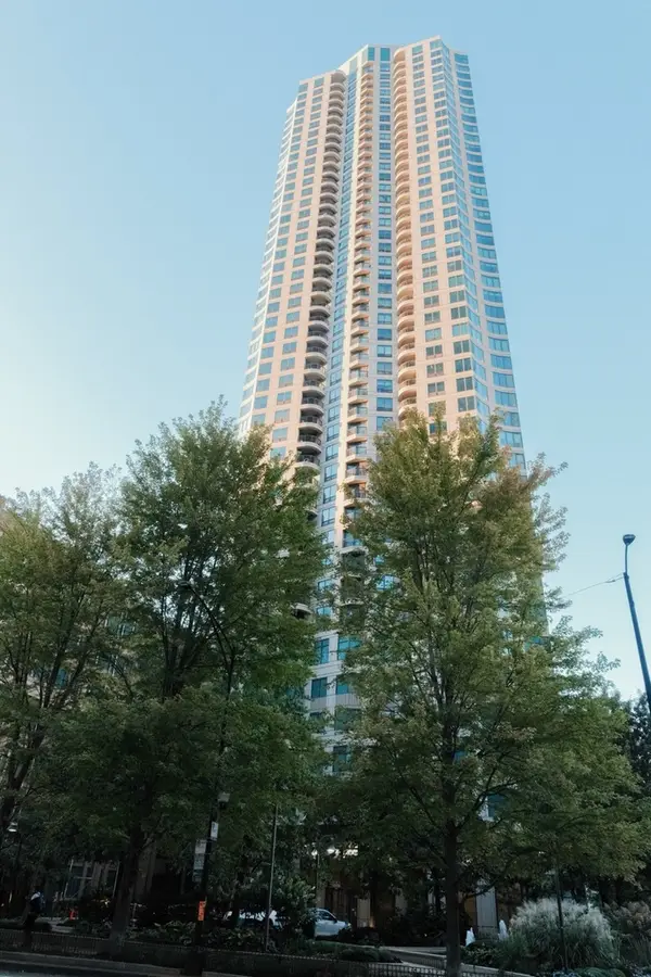400 N Lasalle Boulevard #1401, Chicago, IL 60654