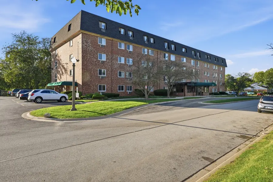 5011 Valley Lane #208, Streamwood, IL 60107 - #3