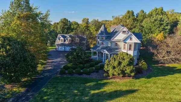 41W964 Hughes Road, Elburn, IL 60119