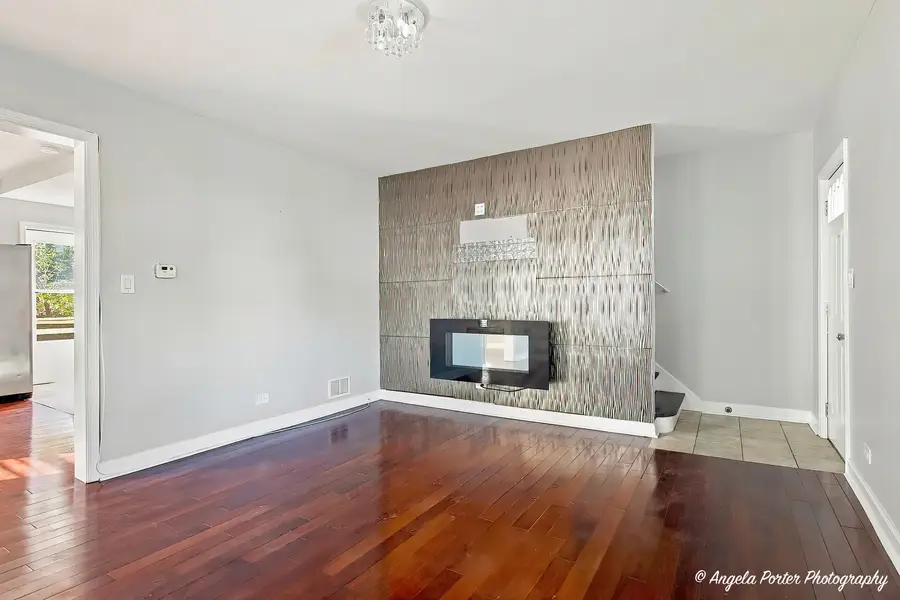 407 4th Street, Waukegan, IL 60085 - #3