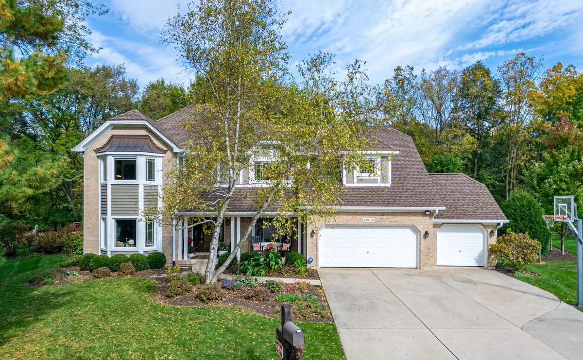 42W046 Retreat Court, Saint Charles, IL 60175 - #1