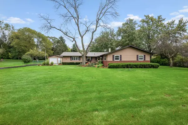 2228 Hanlon Road, Libertyville, IL 60048