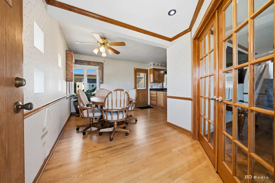8607 S Tripp Avenue, Chicago, IL 60652 - #3