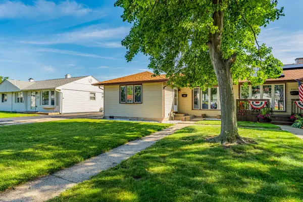 8801 S Kilbourn Avenue, Hometown, IL 60456
