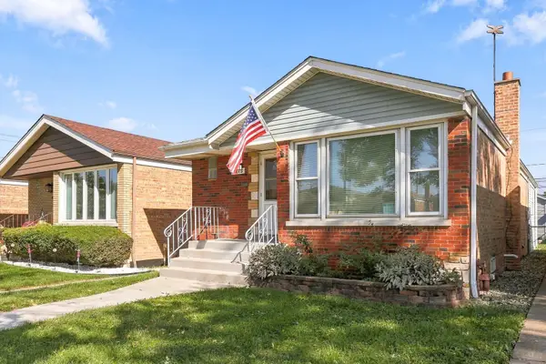5115 S Mcvicker Avenue, Chicago, IL 60638