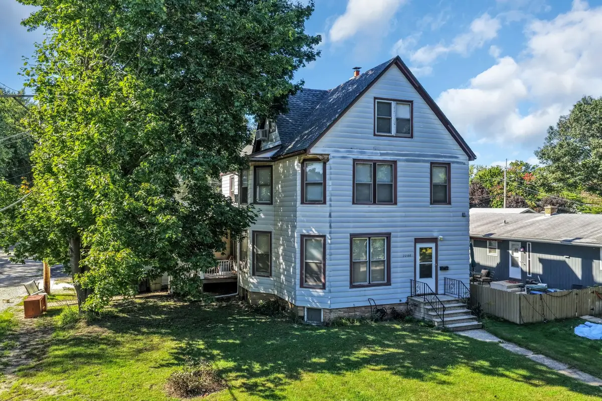 2208 Emmaus Avenue, Zion, IL 60099 - #1