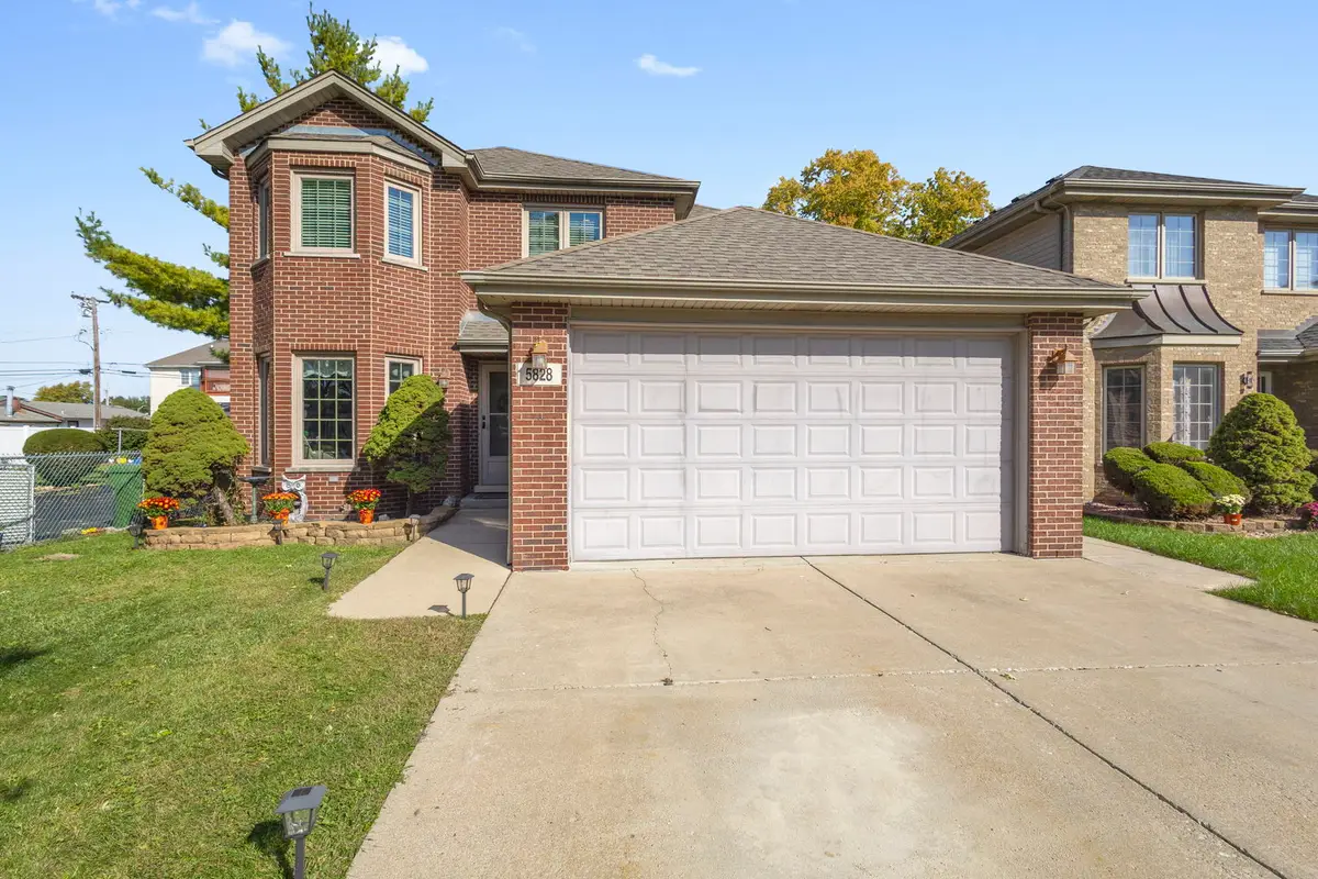 5828 W 90th Street, Oak Lawn, IL 60453 - #1
