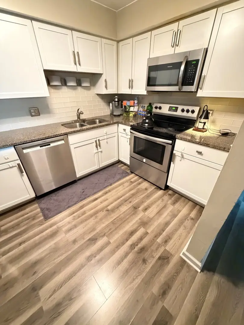 674 Pinecrest Drive #302, Prospect Heights, IL 60070 - #3