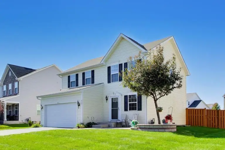 609 Silver Lake Street, Joliet, IL 60431 - #3