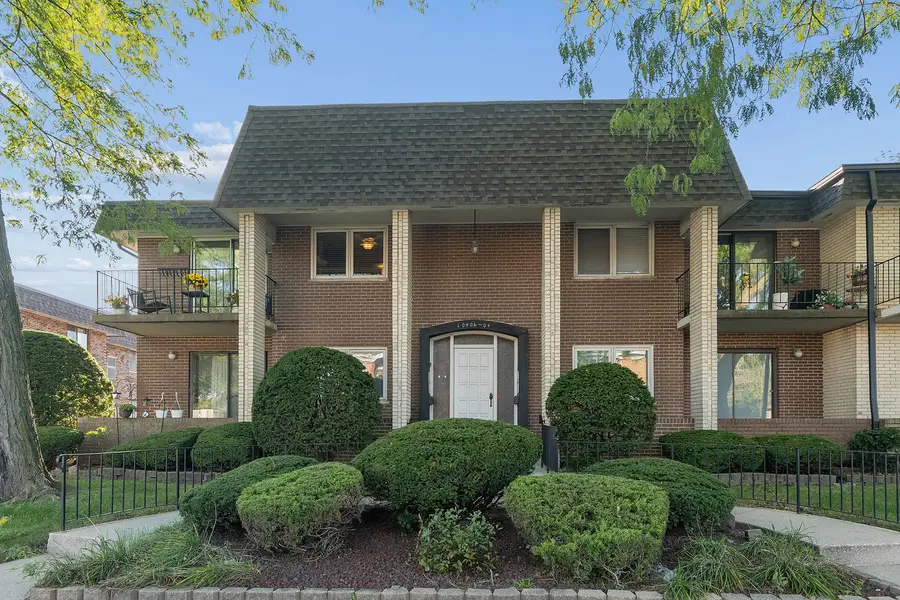 10406 S Pulaski Road #201, Oak Lawn, IL 60453 - #2