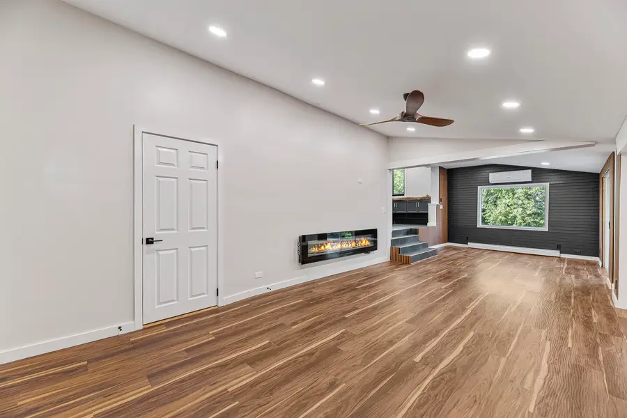 402 Channel Drive, Island Lake, IL 60042 - #3