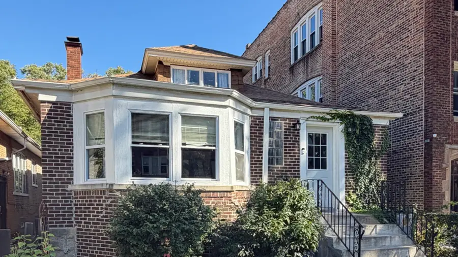 7735 S Colfax Avenue, Chicago, IL 60649 - #3