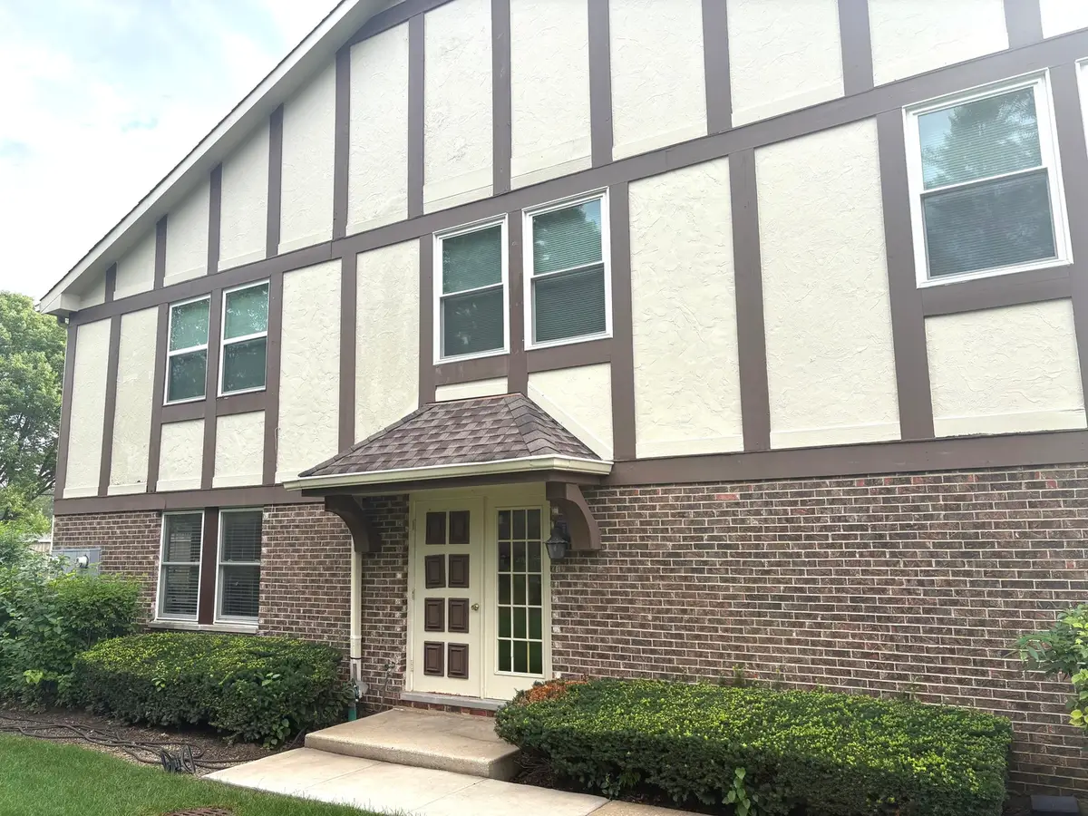 140 W Golf Road #A, Libertyville, IL 60048 - #1