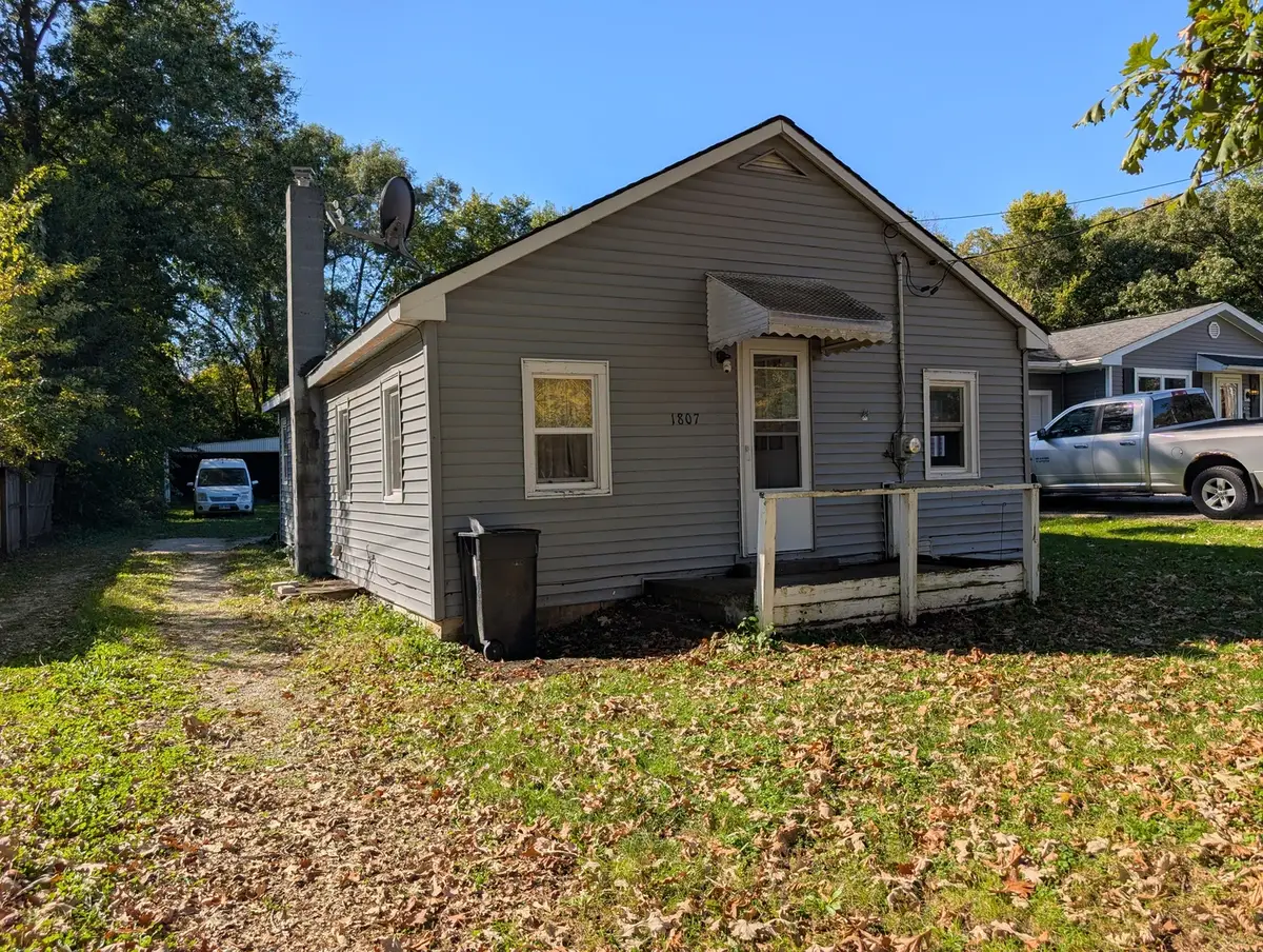 1807 Poplar Street, Ottawa, IL 61350 - #1