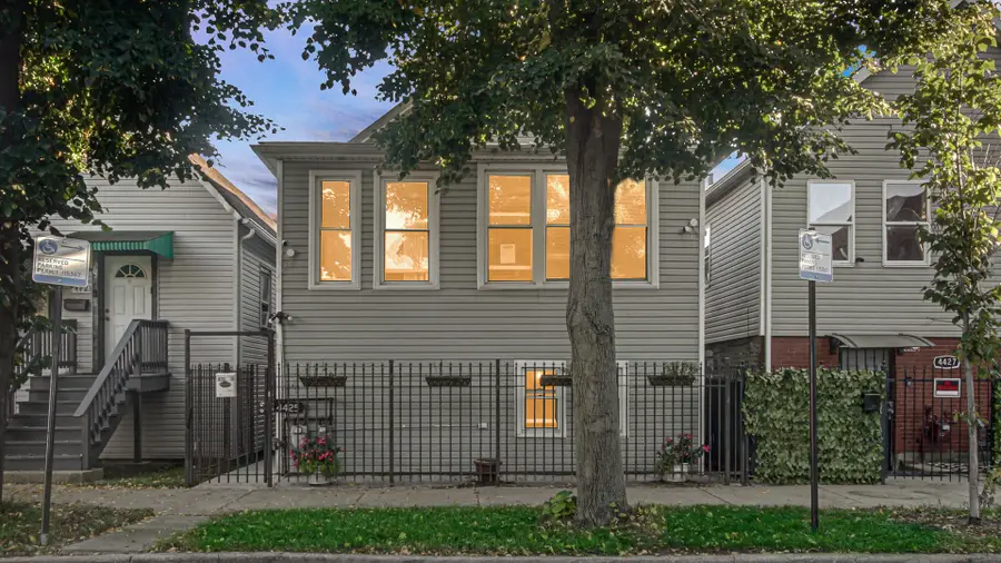 4425 W Carroll Avenue, Chicago, IL 60624 - #2