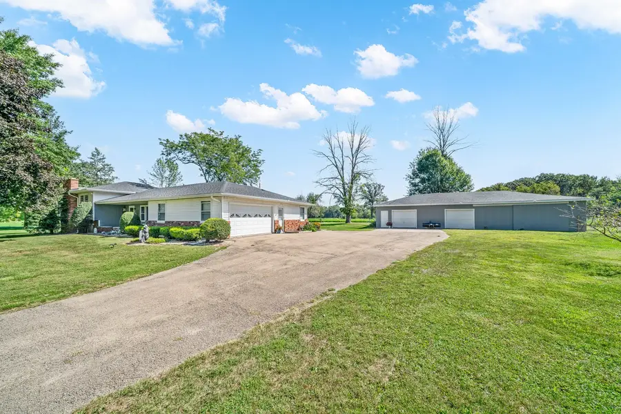 3918 E 550th Road, Mendota, IL 61342 - #3