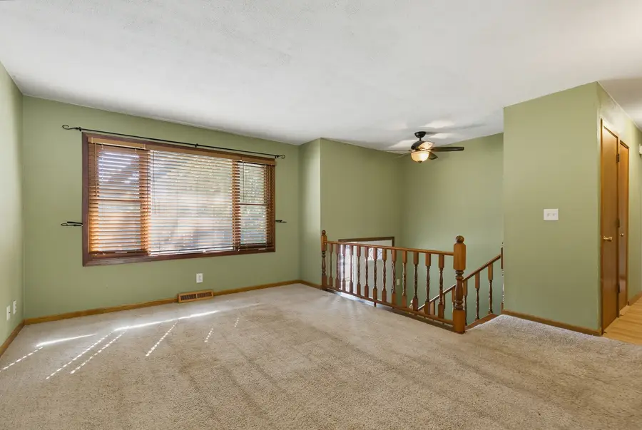 334 W 64th Street, Davenport, IA 52806 - #3