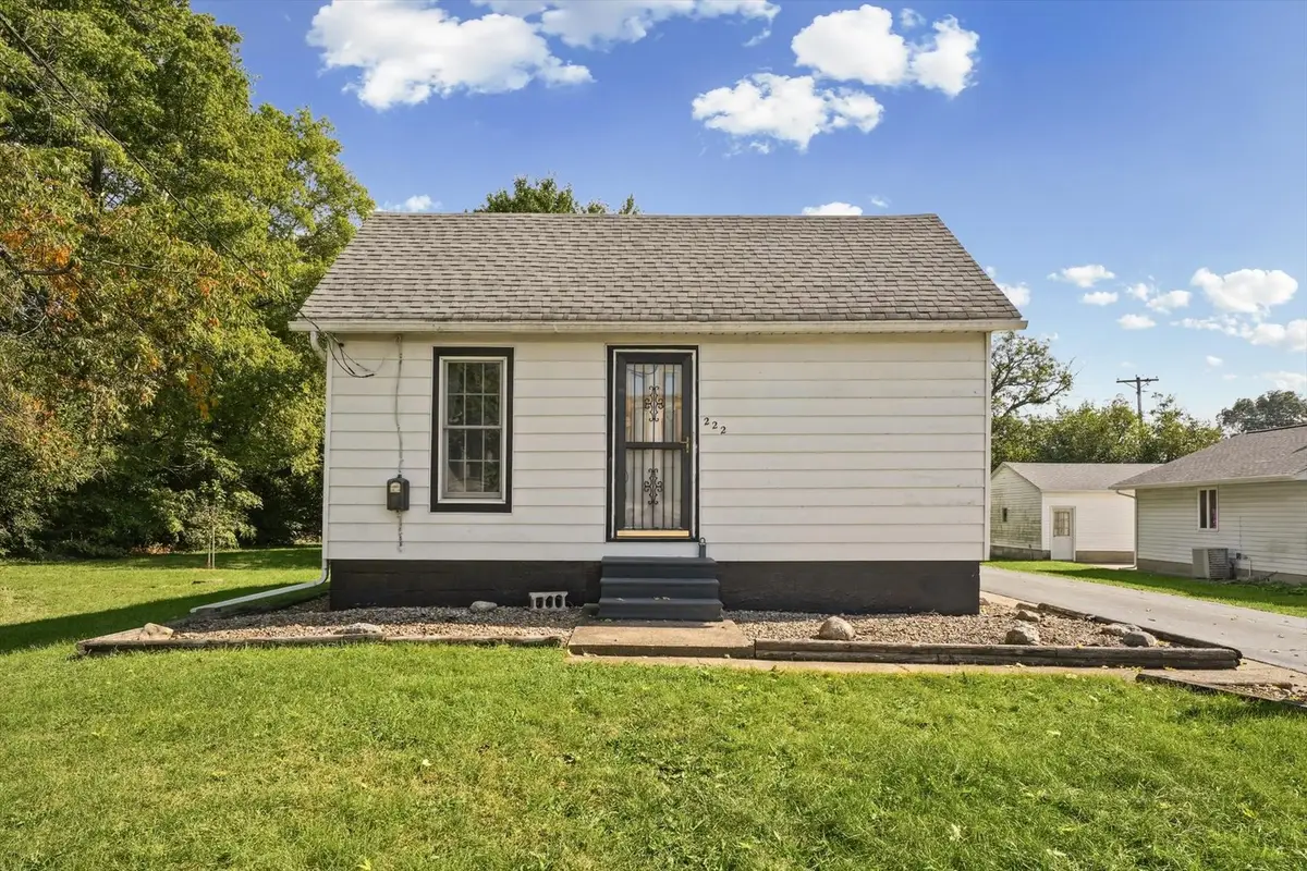 222 S West Street, Gibson City, IL 60936 - #1