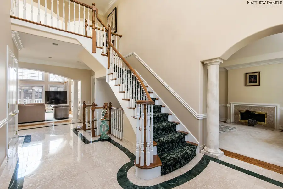 9291 Cascade Circle, Burr Ridge, IL 60527 - #3