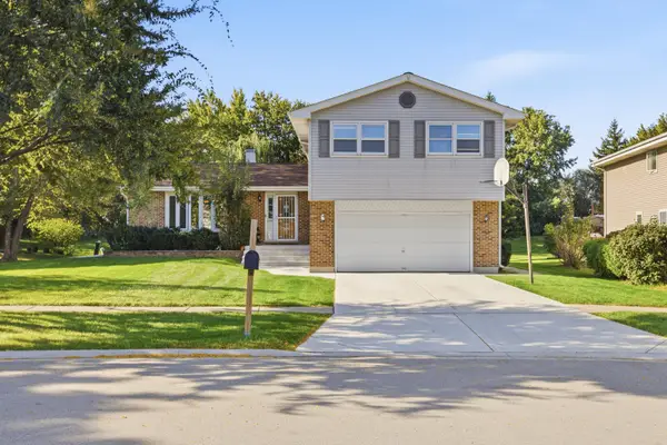 1727 Roosa Lane, Elk Grove Village, IL 60007