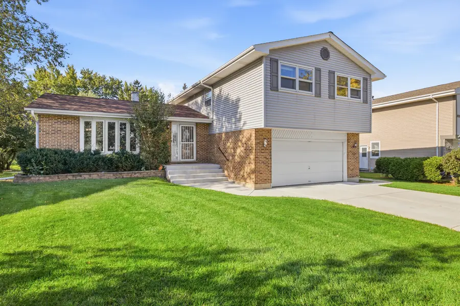1727 Roosa Lane, Elk Grove Village, IL 60007 - #2