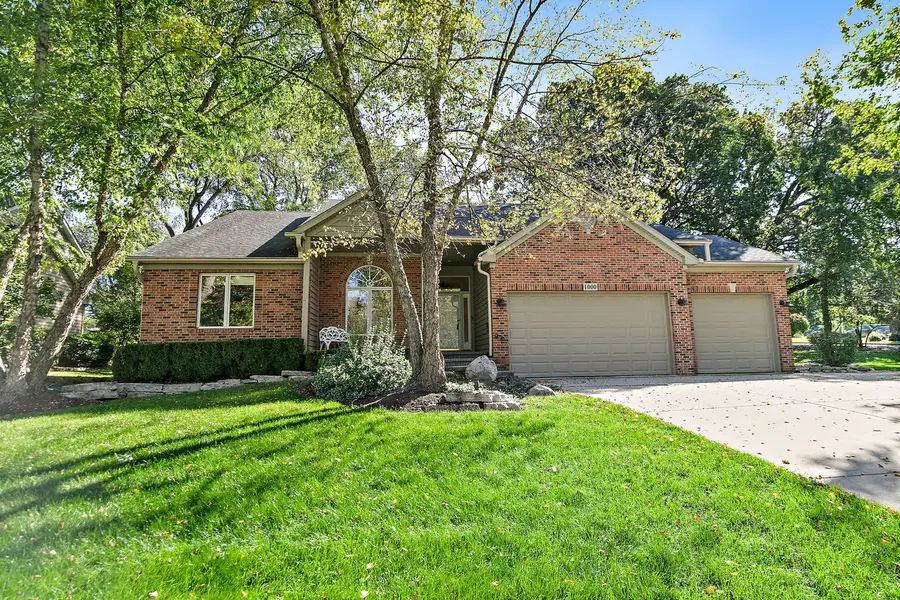1000 Dakota Drive, Woodstock, IL 60098 - #2